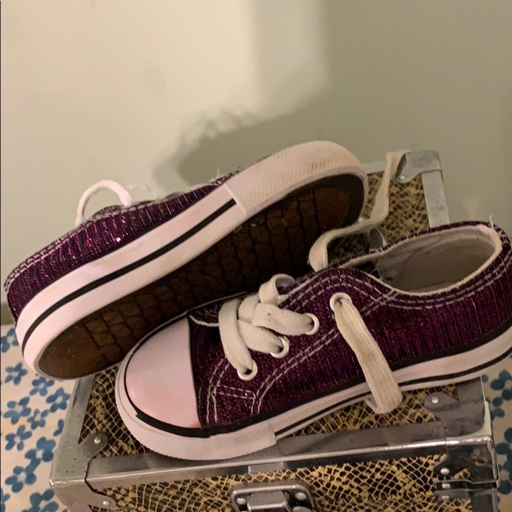 Sneakers - Picture 7 of 7